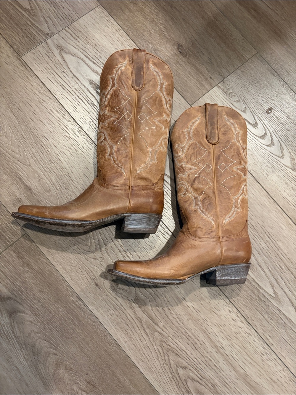 Idyllwind Tan Leather Western Cowboy Boots with Embroidered Shaft